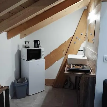 Le Cocon L'unique Experience Cinema De La Grange Savoyarde 1km Du D'annecy Lathuile