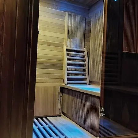 Le Cocon L'unique Experience Cinema De La Grange Savoyarde 1km Du D'annecy